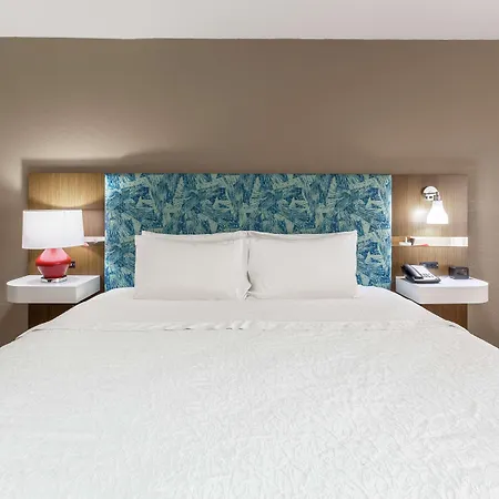Hampton Inn Biloxi-Ocean Springs-3