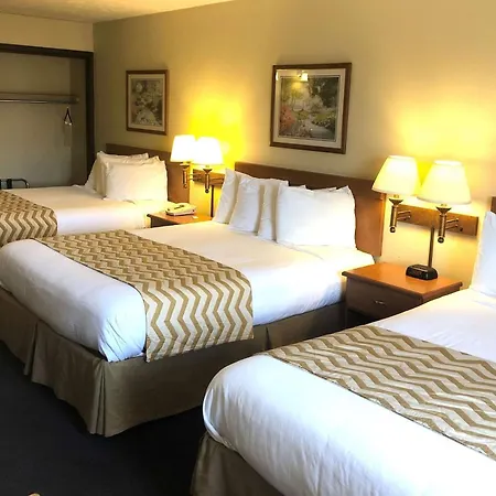 Travelodge By Wyndham Grand Island-2