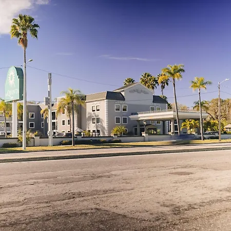 La Quinta Inn By Wyndham Tampa Near Busch Gardens-3