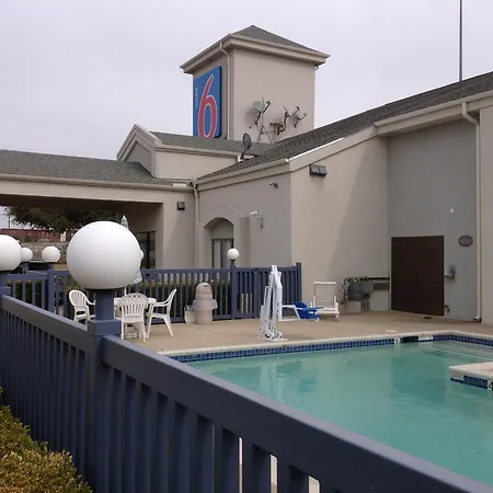 Motel 6-Dallas, Tx - Northeast-2