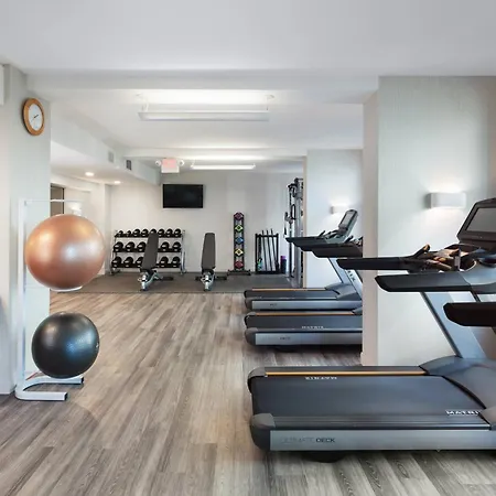 Delta Hotels By Marriott Vancouver Downtown Suites - Downtown Vancouver-2
