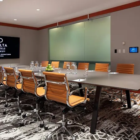 Delta Hotels By Marriott Vancouver Downtown Suites - Downtown Vancouver-3