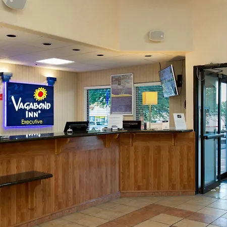 Vagabond Inn Executive-2