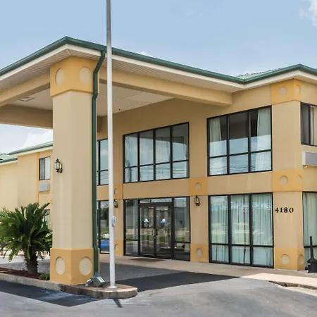 Days Inn By Wyndham Montgomery-2