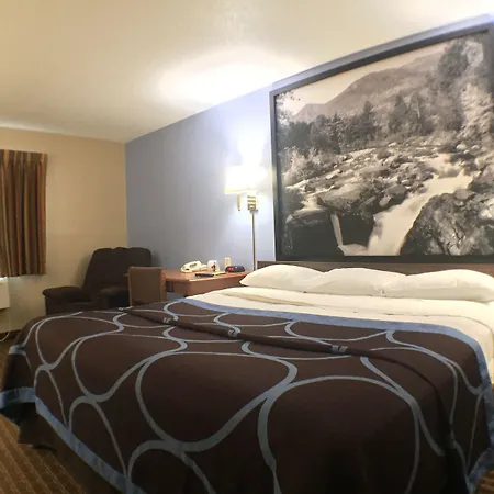 Super 8 By Wyndham Johnstown/Gloversville-2