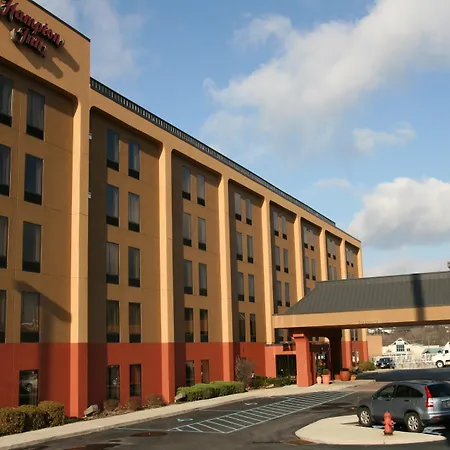 Hampton Inn Altoona-3