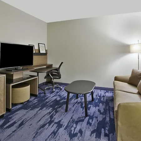 Fairfield Inn & Suites By Marriott Milwaukee Downtown-3