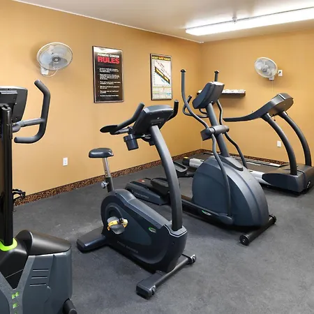 Crystal Inn Hotel & Suites - West Valley City-3