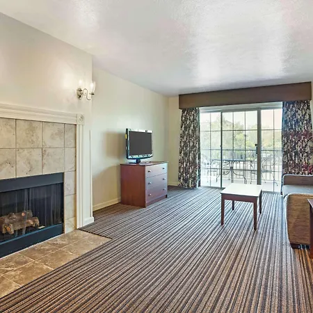 Best Western Clovis Cole-3