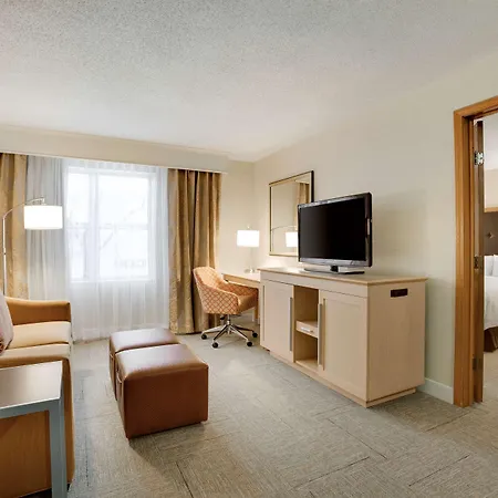 Hampton Inn & Suites Cleveland-Independence-2
