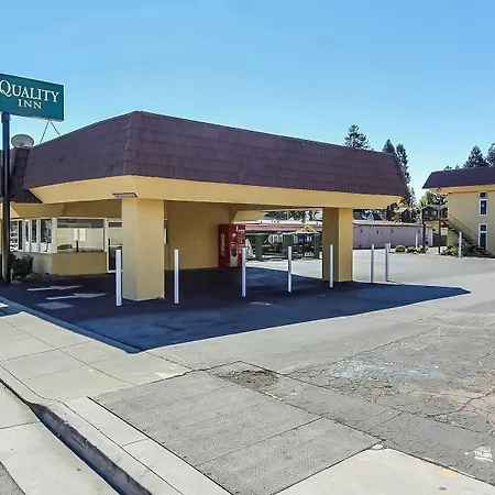 Quality Inn Santa Cruz Downtown Area-3