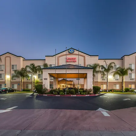 Comfort Suites Fresno River Park-2