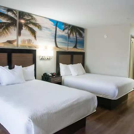 Days Inn By Wyndham Panama City/Callaway-2