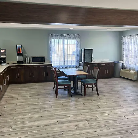 Days Inn By Wyndham Panama City/Callaway-3