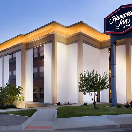 Hampton Inn St. Joseph-3