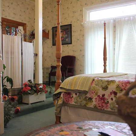 Hines Mansion-3