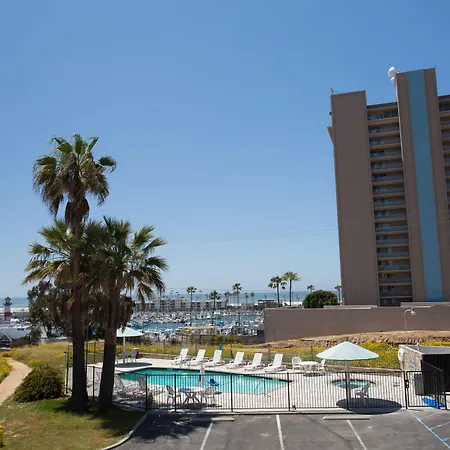 Days Inn By Wyndham Oceanside-2