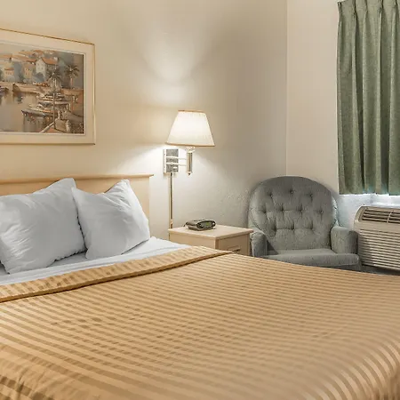 Country Inn & Suites By Radisson, Monterey Beachfront-Marina, Ca-3