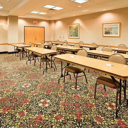 Holiday Inn Express Hotel & Suites Norfolk By Ihg-2