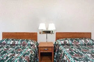 Knights Inn Pittston-3