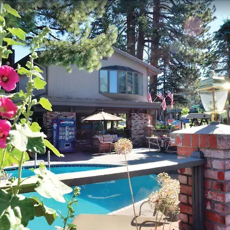 Stardust Lodge-3