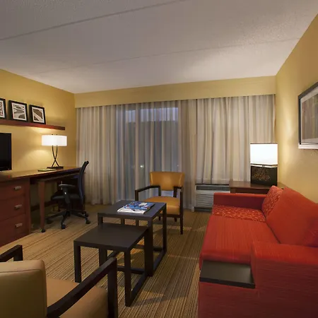 Courtyard By Marriott Miami Aventura Mall-3