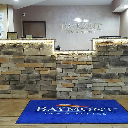 Baymont By Wyndham Belleville Airport Area Free Airport Shuttle-3