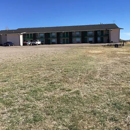 Traveler Inn Craig-3