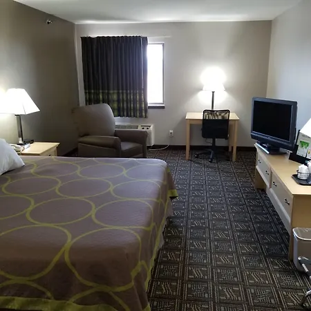 Super 8 By Wyndham Fort Collins-3