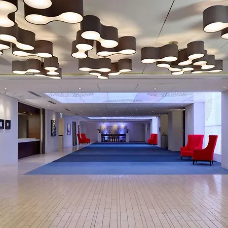 Doubletree By Hilton Montreal-2