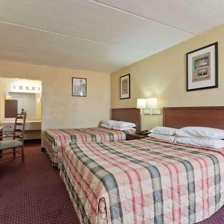 Knights Inn Brenham-3