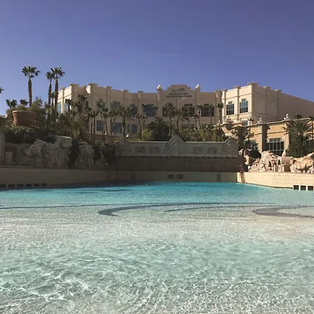 Mandalay Bay-3