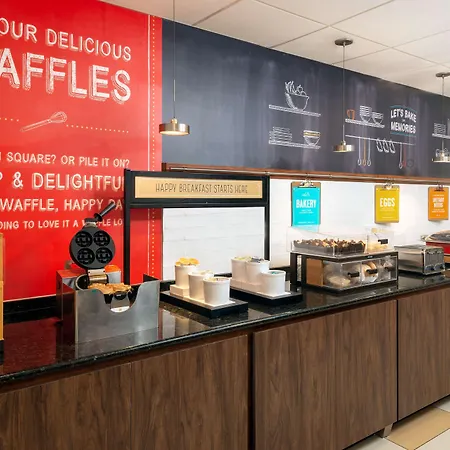 Hampton Inn Salisbury-2