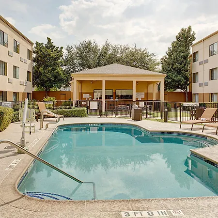Courtyard Houston Westchase-3