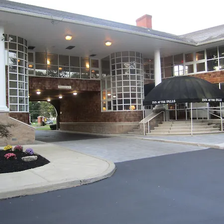 Best Western Plus The Inn & Suites At The Falls-3