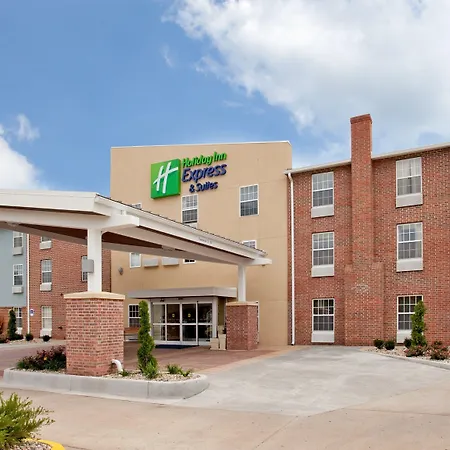 Holiday Inn Express Hotel & Suites North Kansas City By Ihg-3