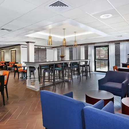 Hampton Inn Boston/Peabody-3