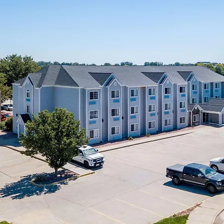 Days Inn & Suites By Wyndham Greeley-2