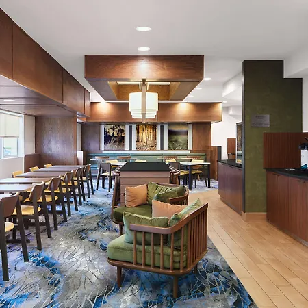Fairfield Inn Huntsville-3