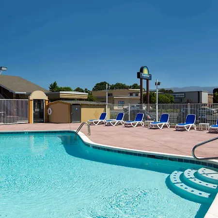 Days Inn By Wyndham Ukiah-2