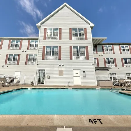 Lancaster Inn & Suites-3