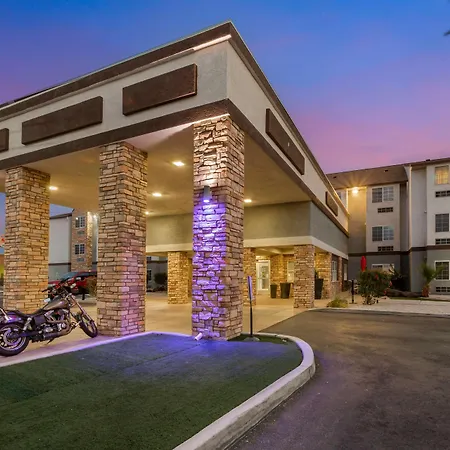 Best Western Plus Yuma Foothills Inn & Suites-3