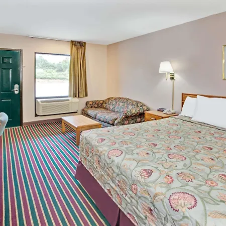 Super 8 By Wyndham Marietta/West/Atl Area-2