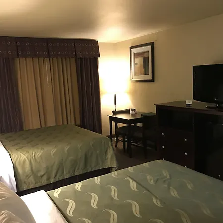 Quality Inn & Suites Terrell-2
