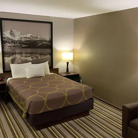 Super 8 By Wyndham Durango-3