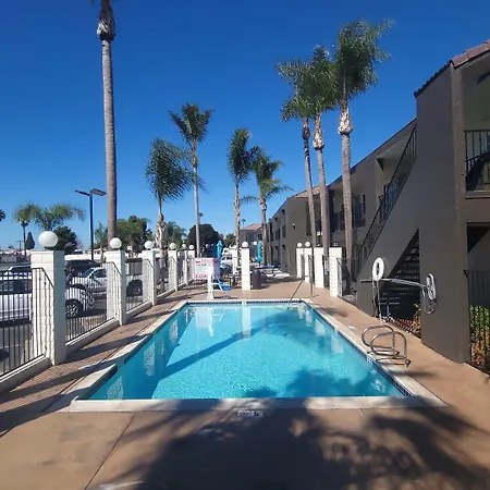 Surestay Hotel By Best Western Chula Vista San Diego Bay-2