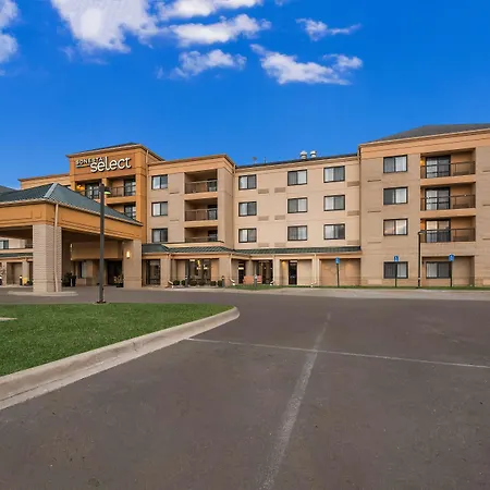 Sonesta Select Detroit Novi-3
