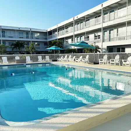 Lantern Inn & Suites - Sarasota-3