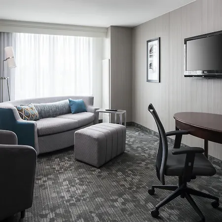 Courtyard By Marriott Seattle Federal Way-2