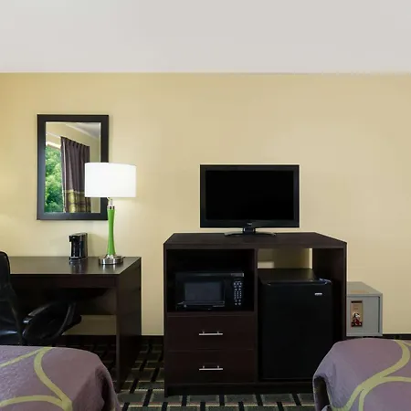 Super 8 By Wyndham Marietta-2